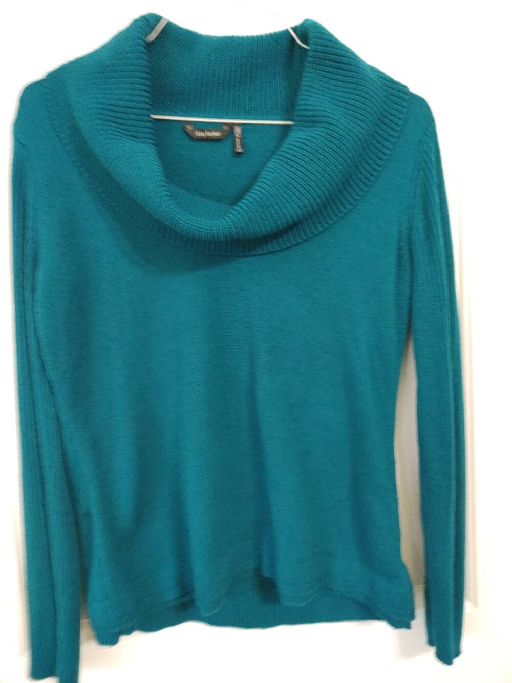Daisy Fuentes  Size L Sweater